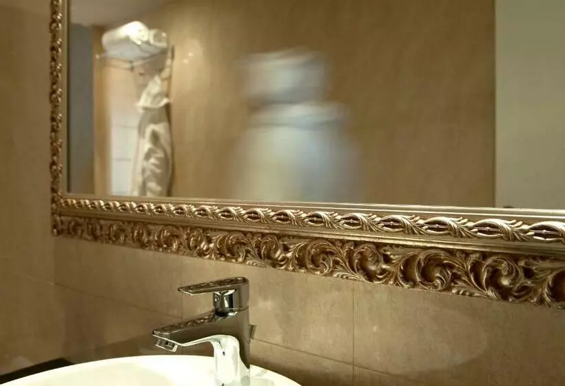 سوییت جونیور, c-hotels Ambasciatori