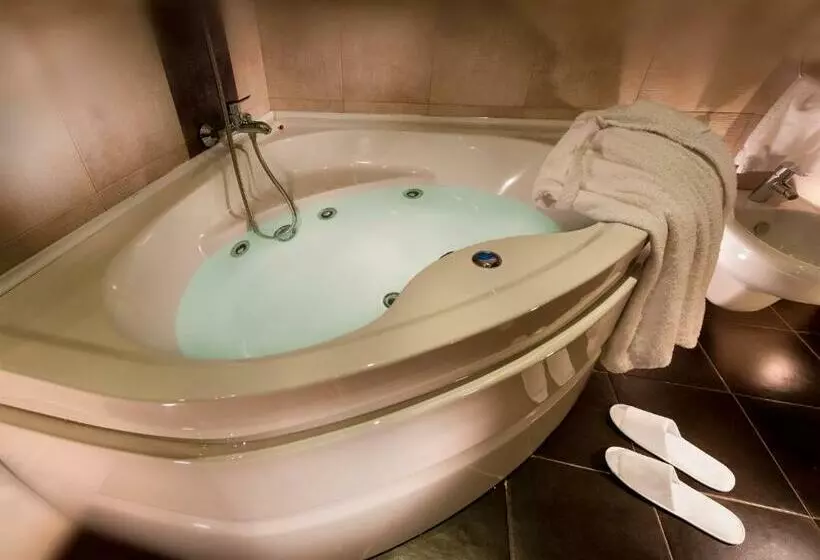 سوییت جونیور, c-hotels Ambasciatori