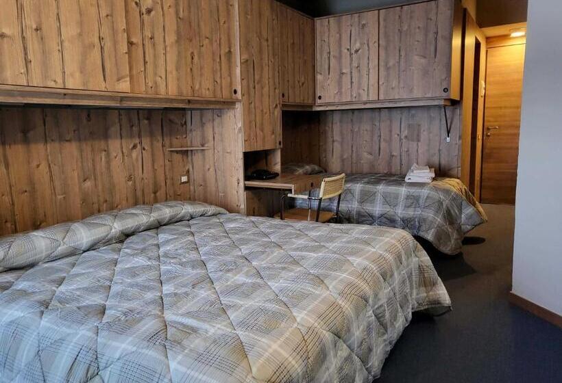 غرفة قياسية ثلاثية, Club Hotel Solaria