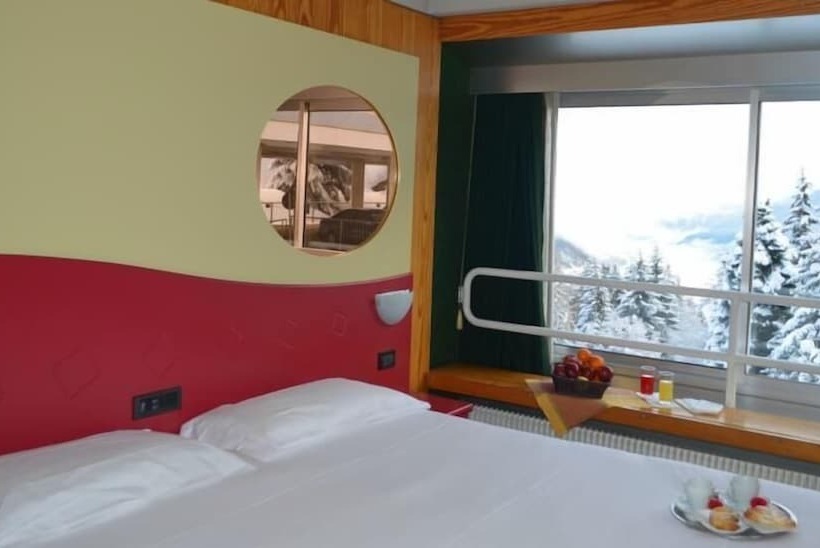 غرفة قياسية رباعية, Club Hotel Solaria