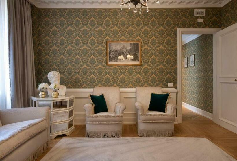 سوییت جونیور, Helvetia&bristol Firenze – Starhotels Collezione