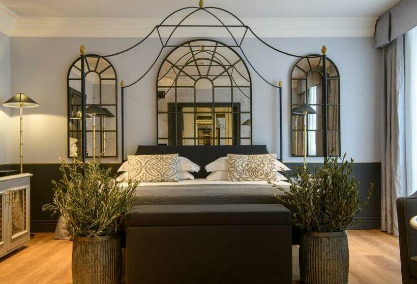 سوییت جونیور, Helvetia&bristol Firenze – Starhotels Collezione