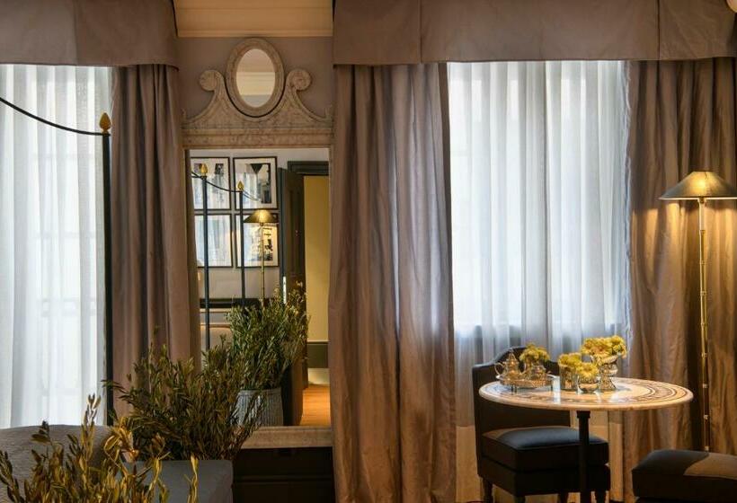 سوییت جونیور, Helvetia&bristol Firenze – Starhotels Collezione