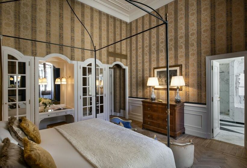 سوییت جونیور, Helvetia&bristol Firenze – Starhotels Collezione