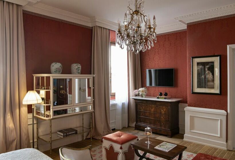 سوییت جونیور, Helvetia&bristol Firenze – Starhotels Collezione