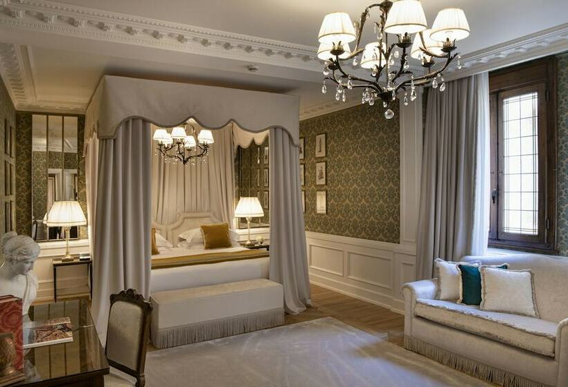 سوییت جونیور, Helvetia&bristol Firenze – Starhotels Collezione