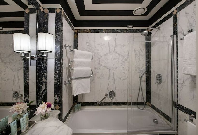 اتاق استاندارد سه نفره, Helvetia&bristol Firenze – Starhotels Collezione