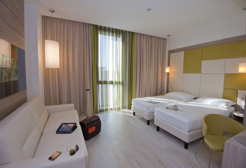 اتاق استاندارد سه نفره, As Hotel Limbiate Fiera