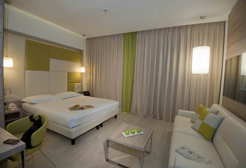 اتاق استاندارد سه نفره, As Hotel Limbiate Fiera