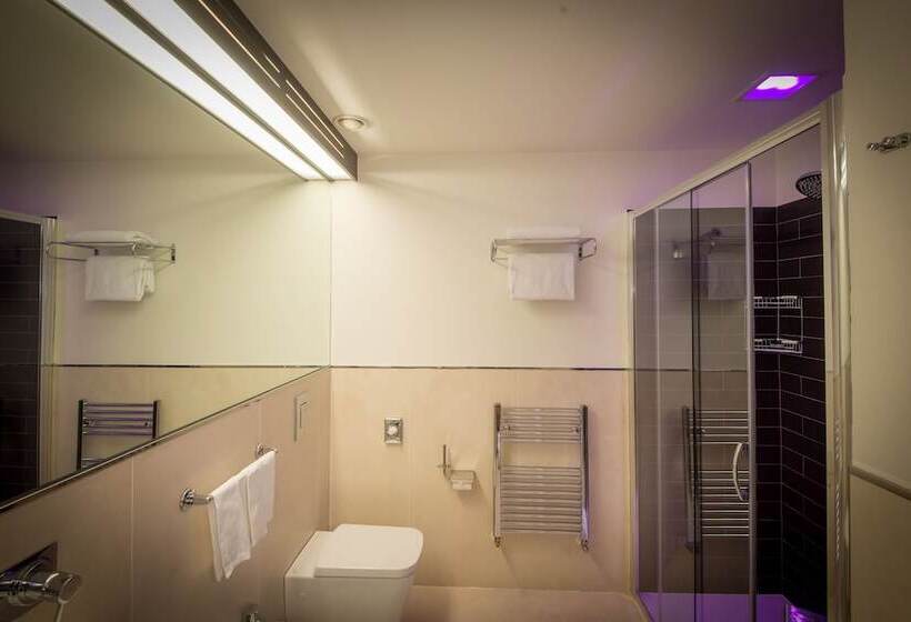 スイート, As Hotel Limbiate Fiera