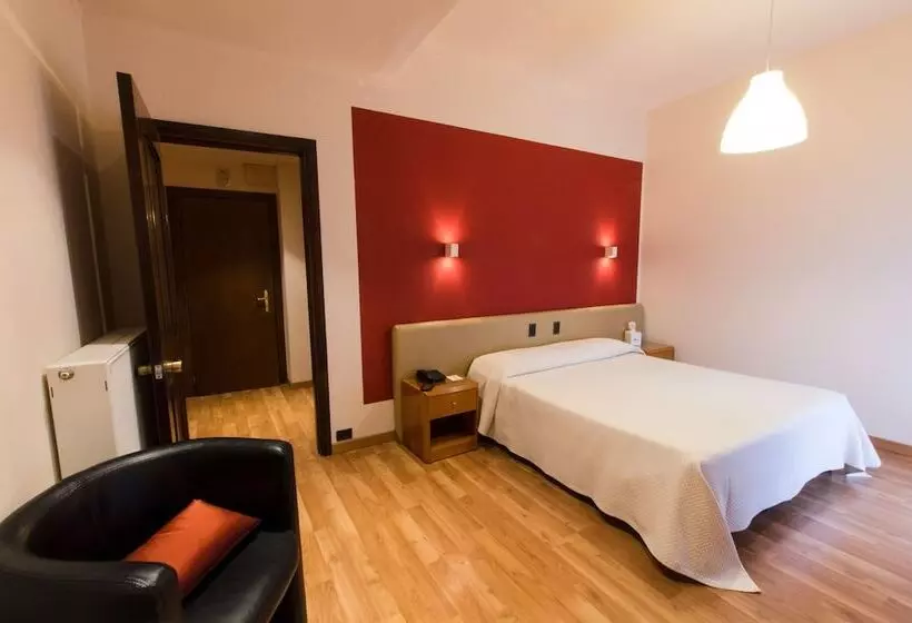 اتاق استاندارد یک نفره, Astor