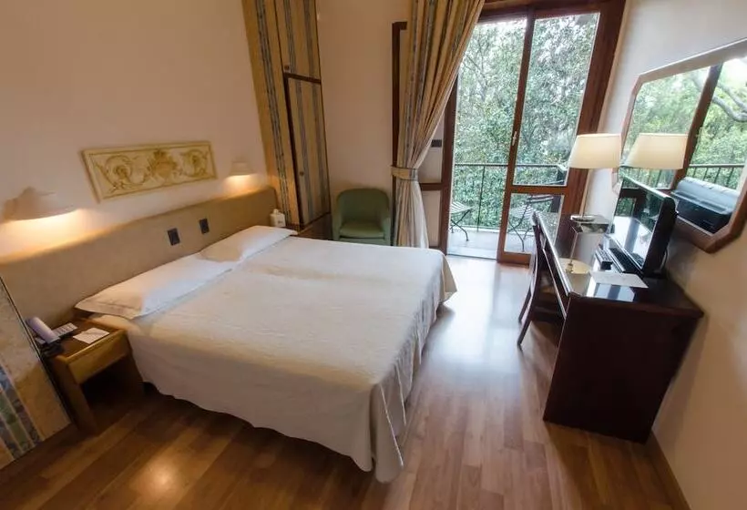 اتاق استاندارد یک نفره, Astor