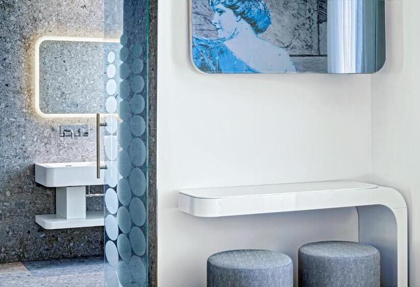 חדר דחוקס עם מיטת קינג, Ausonia Hungaria Wellness & Lifestyle