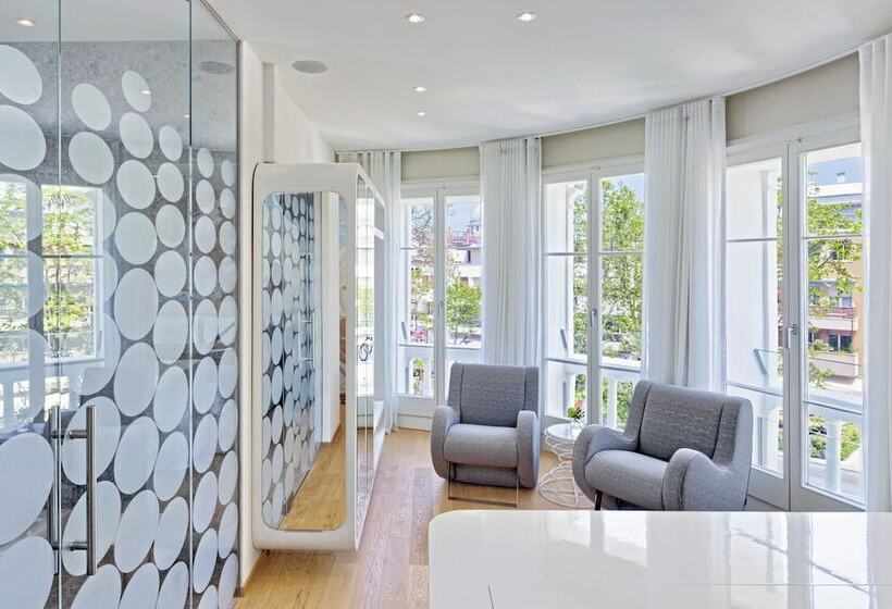 סוויטת ג'וניור, Ausonia Hungaria Wellness & Lifestyle