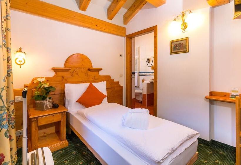 Номер Стандарт Индивидуальный, Bonapace S