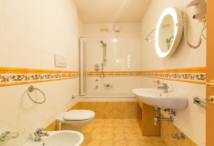 Апартаменты 1 Спальня, Bonapace S