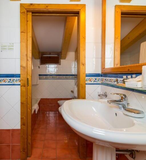 Четырехместный Номер Стандарт, Bonapace S