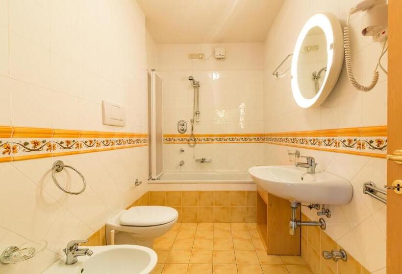 Апартаменты 1 Спальня, Bonapace S