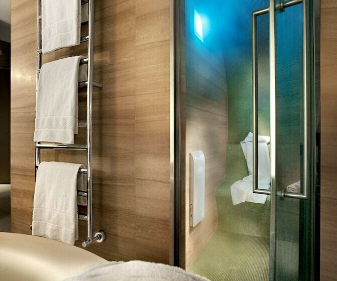 行政房间, Cavour