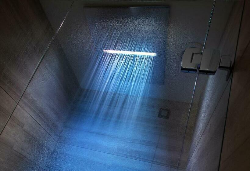 行政套房, Cavour