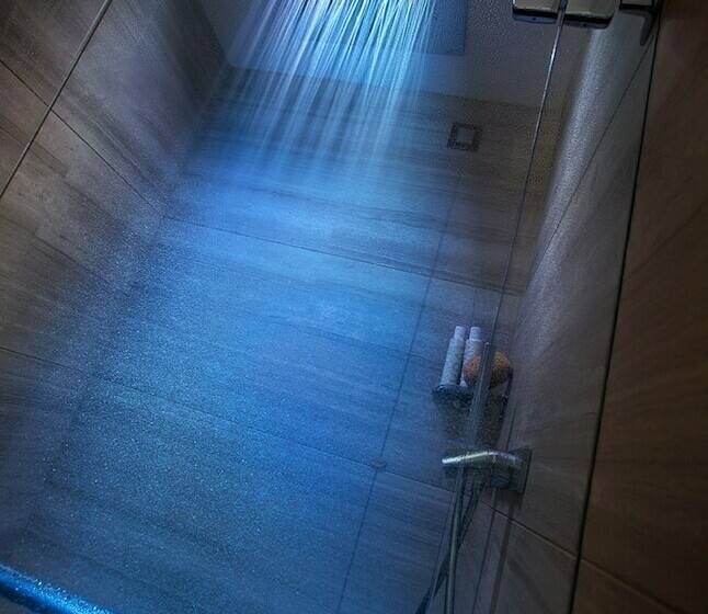 行政套房, Cavour