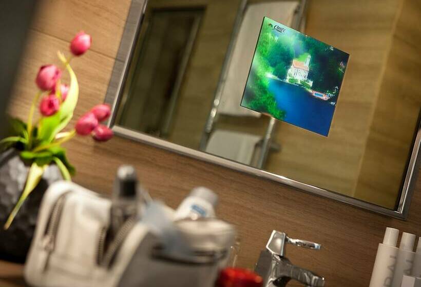 高级客房, Cavour