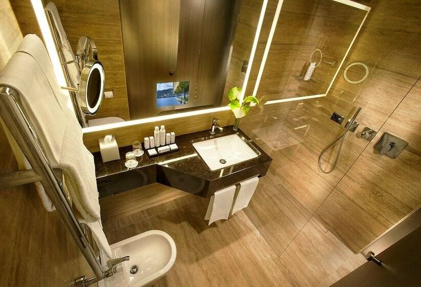 高级客房, Cavour