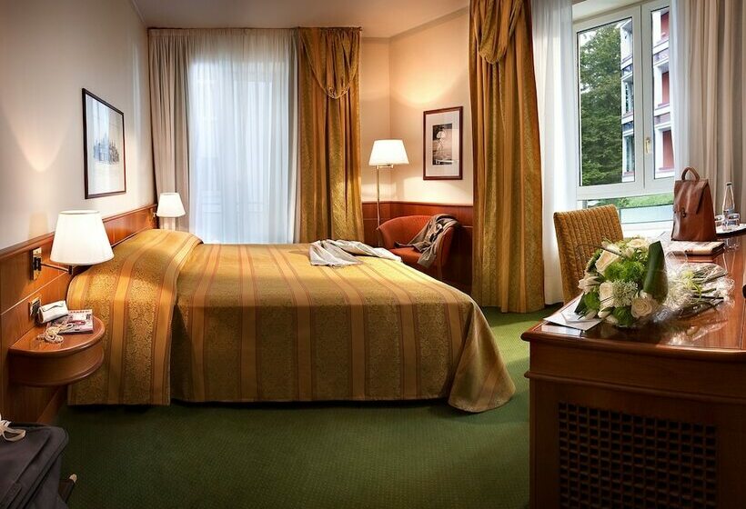 经典单人间, Cavour