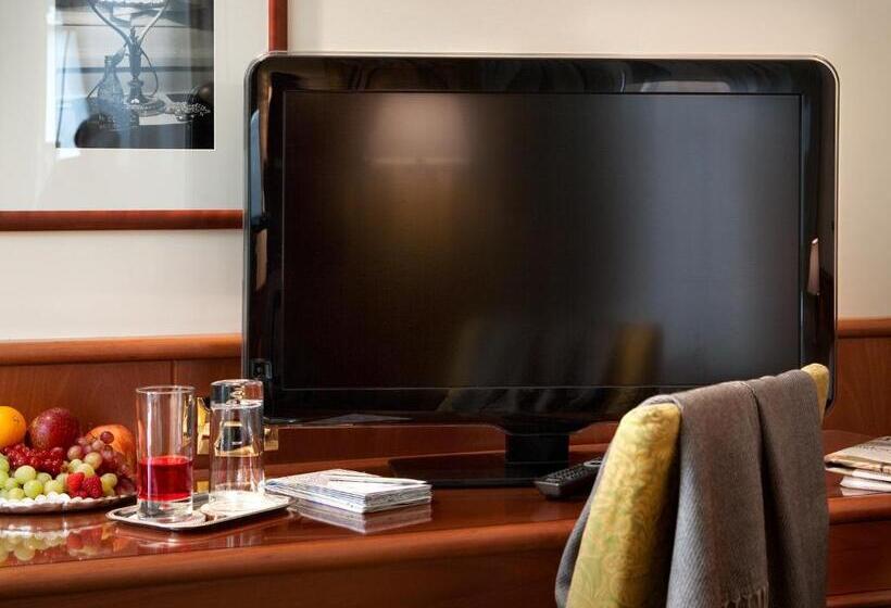 经典单人间, Cavour