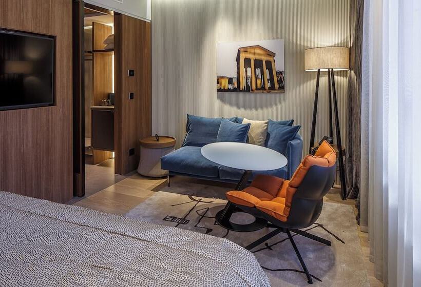 豪华房间, Cavour