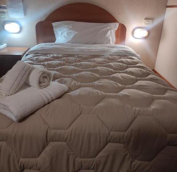 חדר סטנדרט יחיד, Centrale