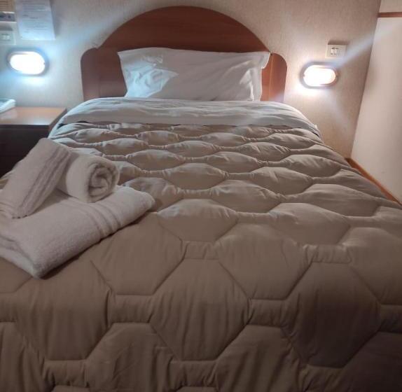 חדר דלוקס יחיד, Centrale