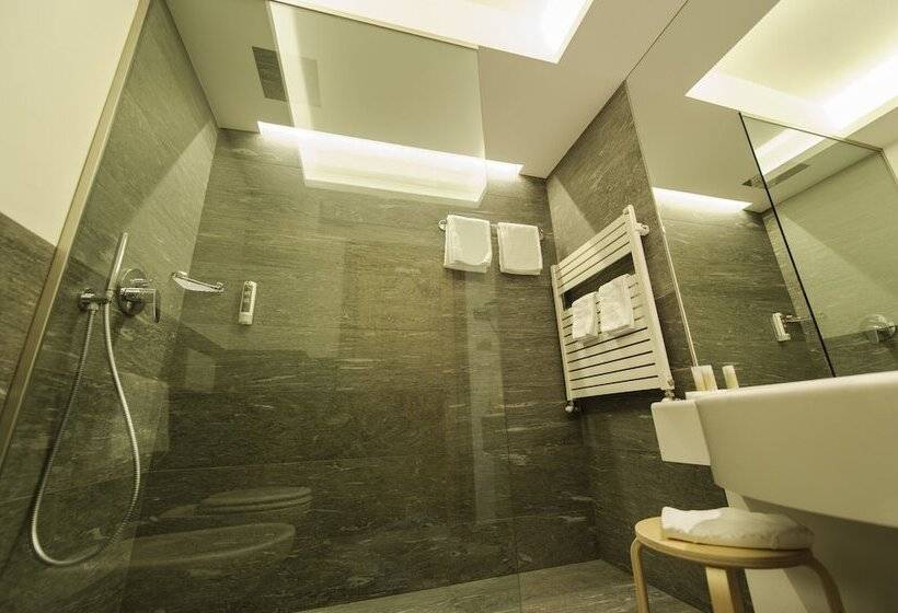 豪华房间, Concordia