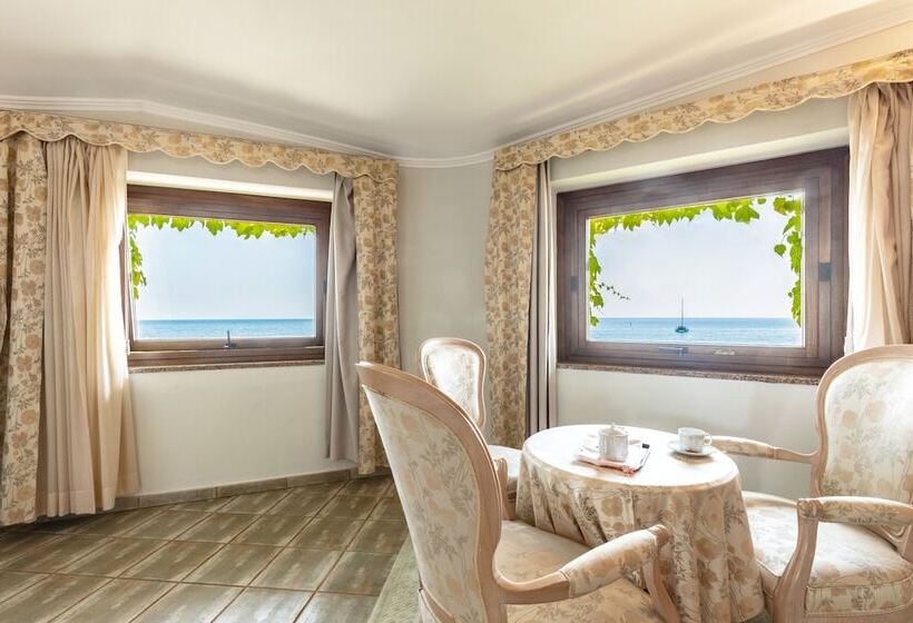 סוויטת ג'וניור נוף לים, Costa Dorada