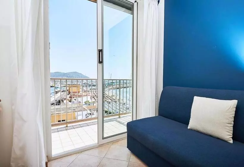 اتاق استاندارد سه نفره, Croce Di Malta