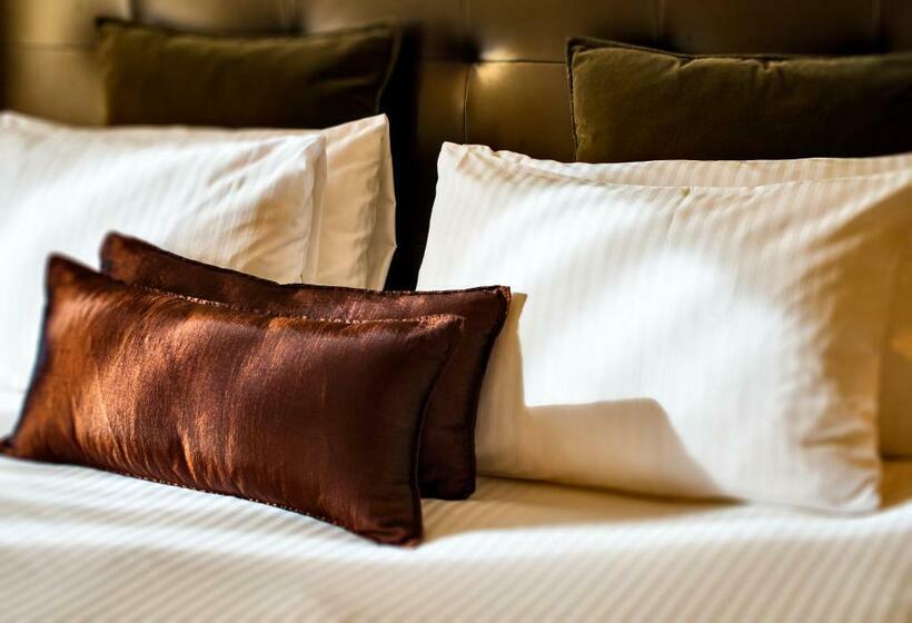 اتاق اجرایی, Dei Cavalieri Milano Duomo