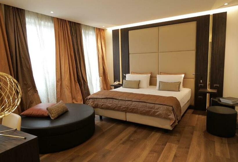 اتاق اجرایی, Dei Cavalieri Milano Duomo