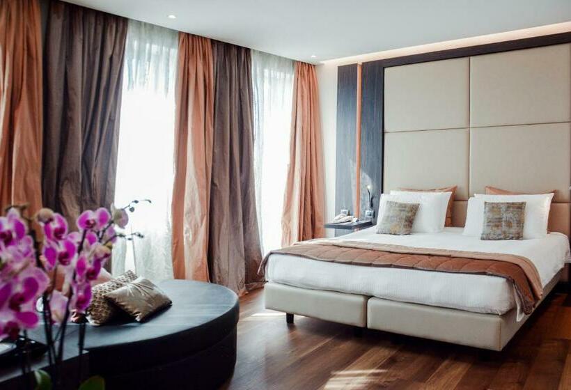 اتاق اجرایی, Dei Cavalieri Milano Duomo