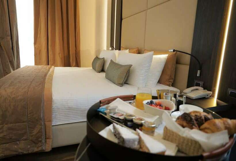 اتاق اجرایی, Dei Cavalieri Milano Duomo