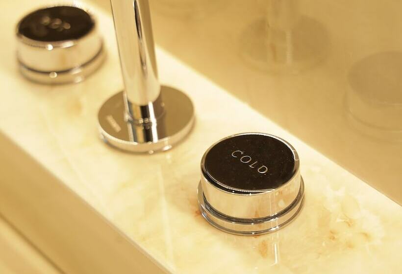 اتاق اجرایی, Dei Cavalieri Milano Duomo