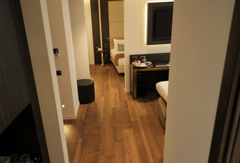 سوییت جونیور, Dei Cavalieri Milano Duomo