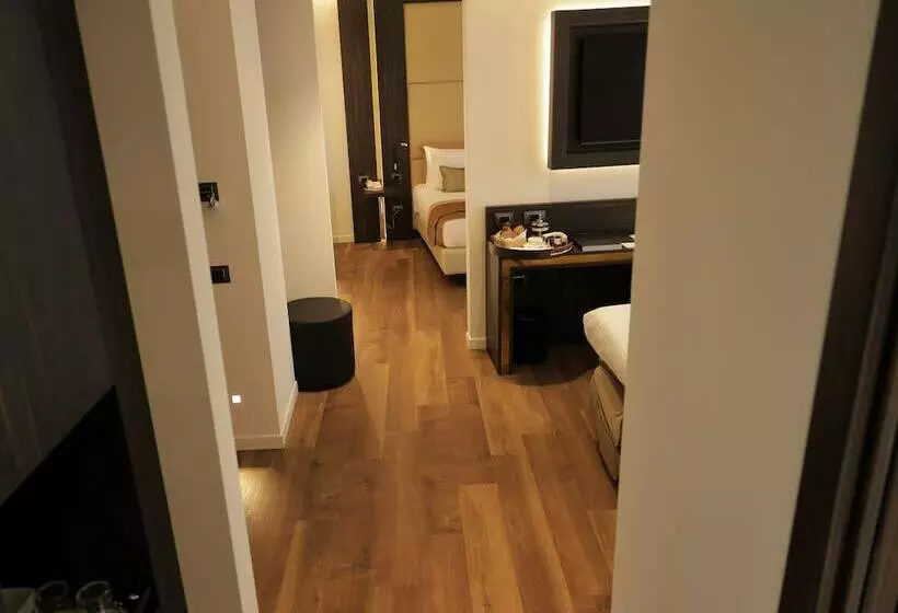 سوییت جونیور, Dei Cavalieri Milano Duomo