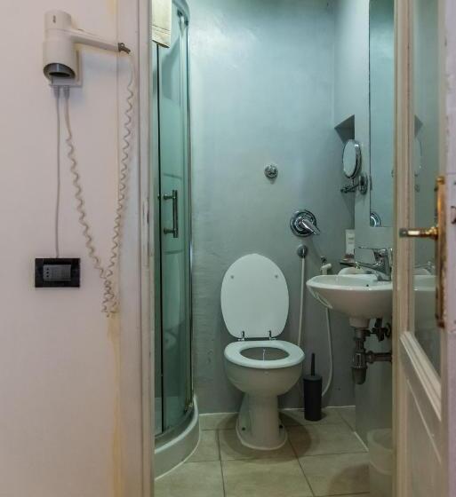 اتاق استاندارد سه نفره, Dei Mori   Guest House