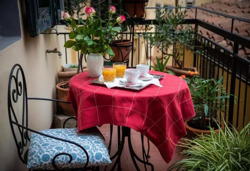 اتاق استاندارد سه نفره, Dei Mori   Guest House