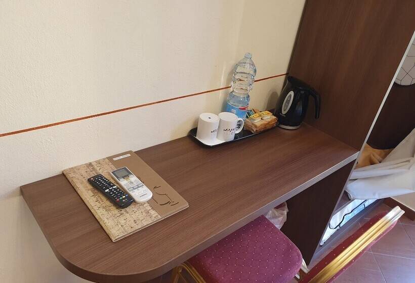 Quarto standard, Ester