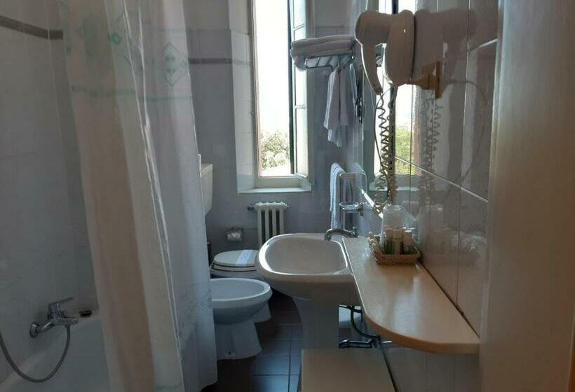 패밀리 룸, Italia