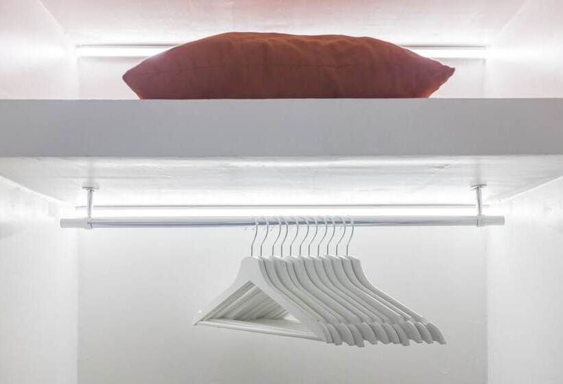 חדר סטנדרט לארבעה, La Bussola