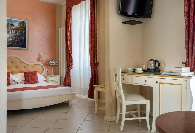 Suite with lake view, Mayer & Splendid   Wellness E Spa