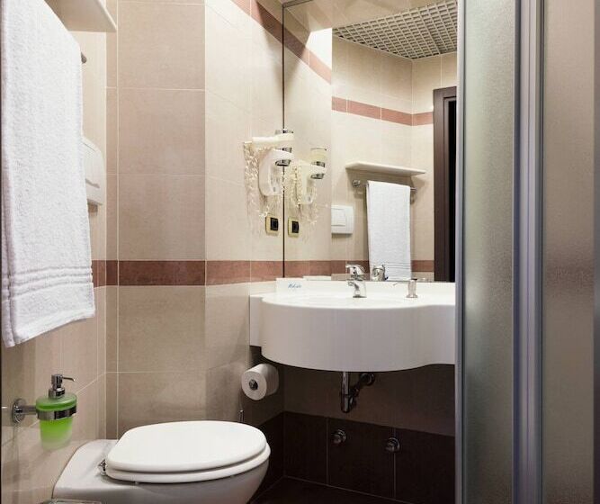 اتاق استاندارد سه نفره, Mokinba Hotels Baviera