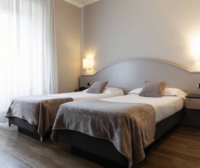 标准三人间, Mokinba Hotels Baviera